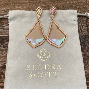 Rose Gold Kendra Scott Earrings